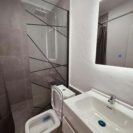 Apartment Studio Apart Tirana