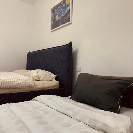 Apartment Studio Apart *